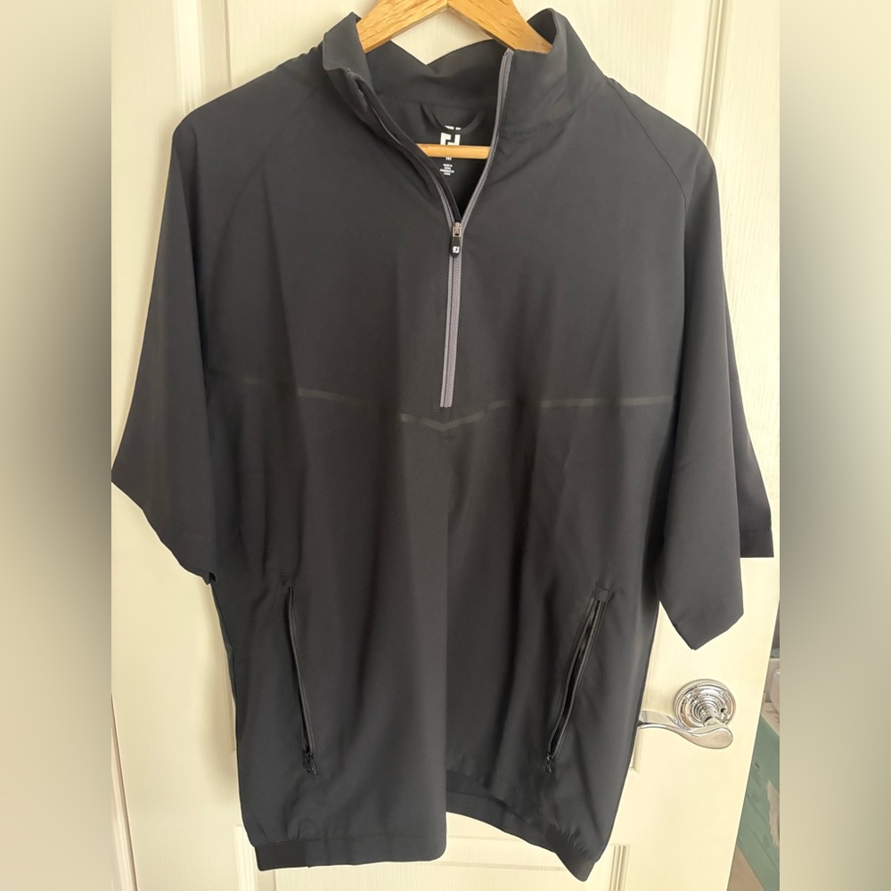 Zephyr Men's Black Short Sleeve Windbreaker - Picture 4 of 6